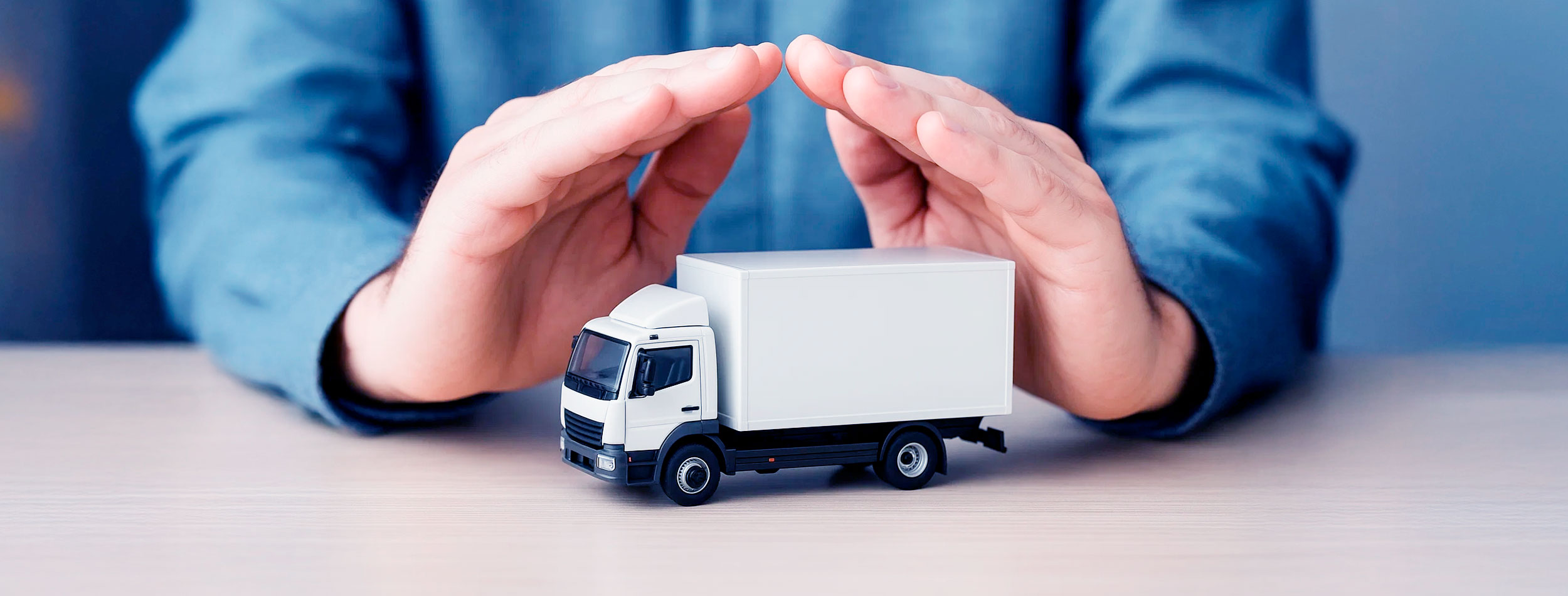 ¡Mantén tu flota siempre en movimiento con Contempora Seguros!
